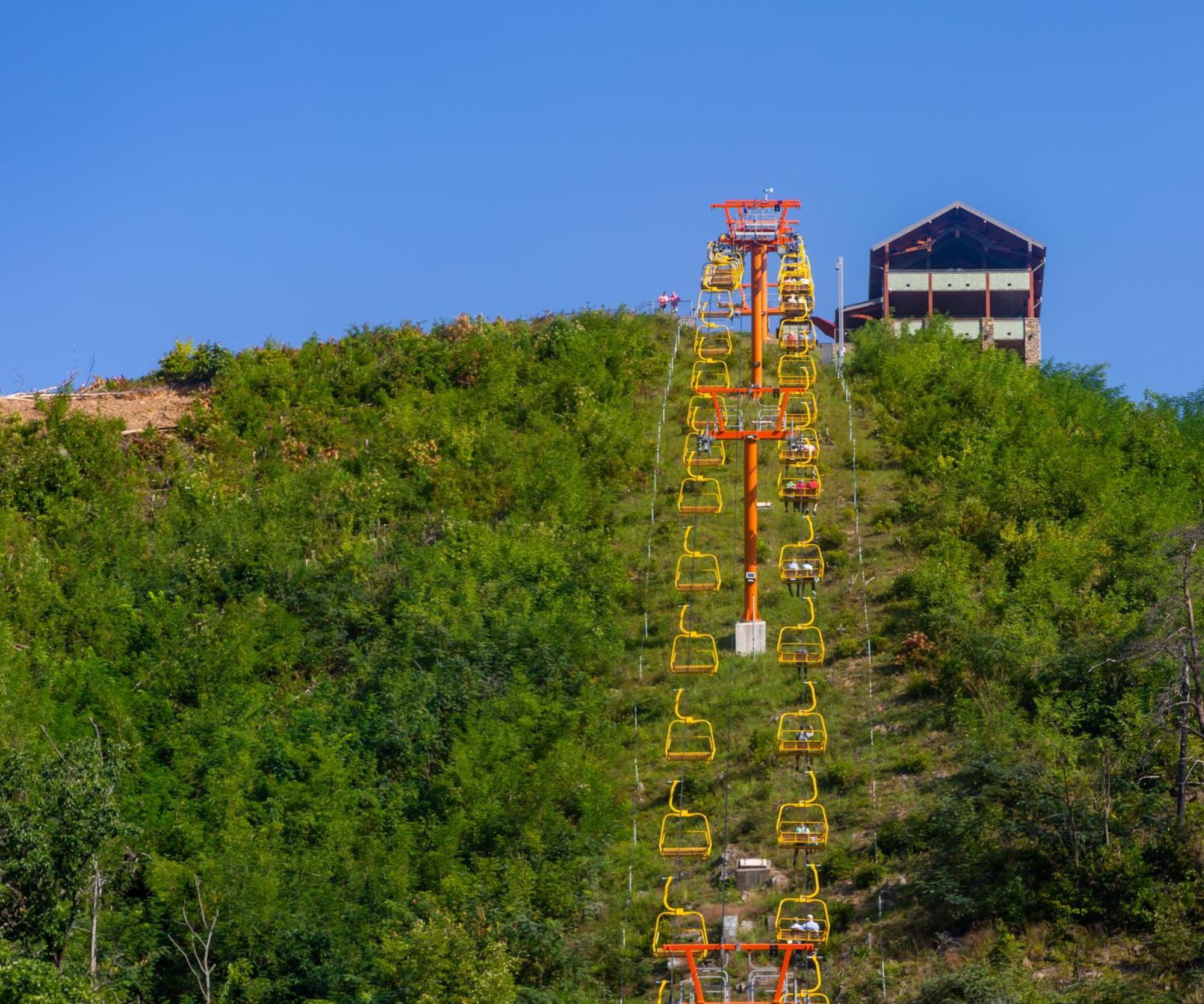 Whispering Winds, Hot Tub, Game Room, Wifi, 1089 Free Tickets Each Paid Day, Dollywood And More แกตลิงเบิร์ก ภายนอก รูปภาพ